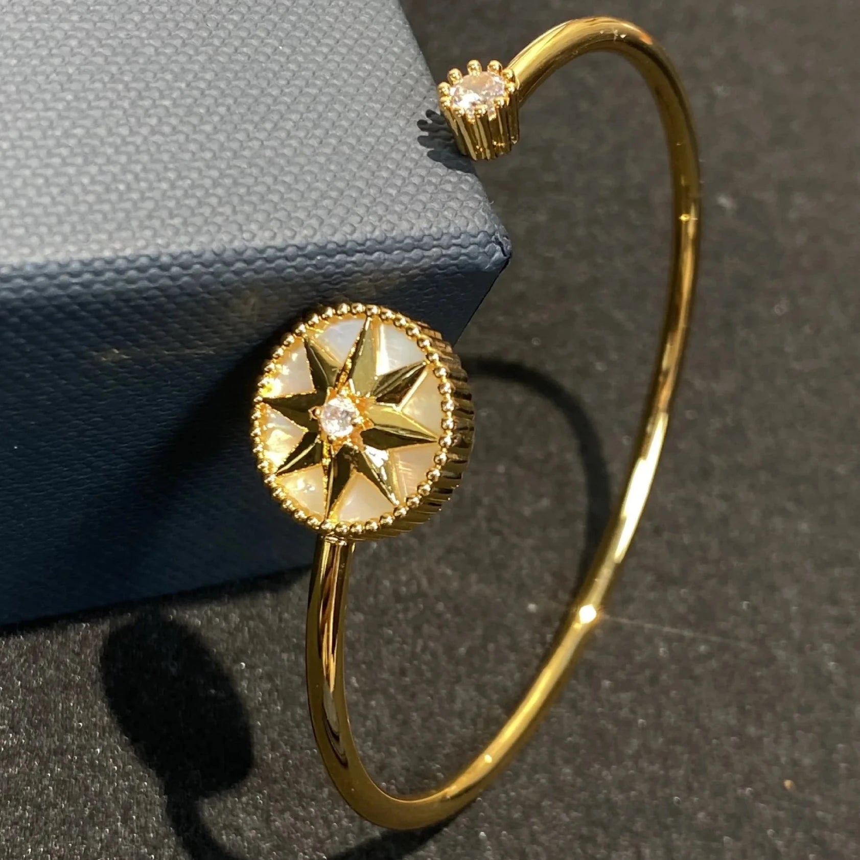 Pulsera Brújula Rosa de los Vientos