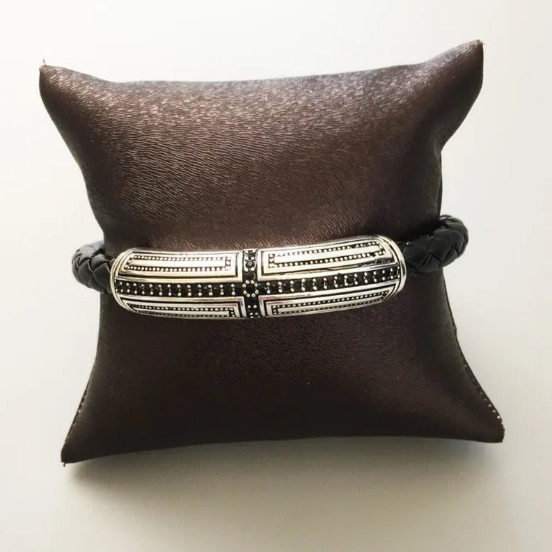 Pulsera Cruz Rústica de Cuero - Exception®