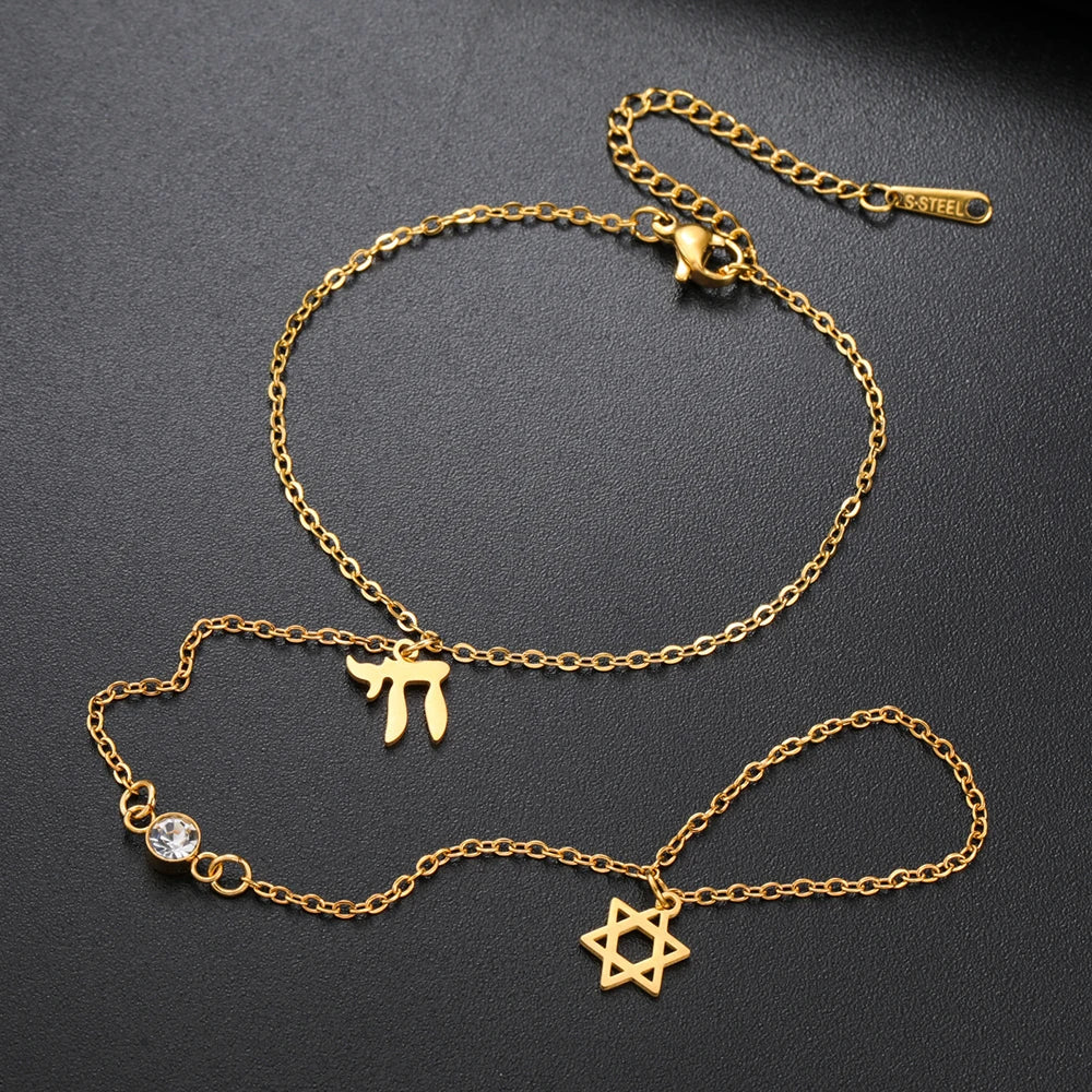 Pulsera de mano y dedo con colgantes de protección judíos Chai, <span data-glossary-id="etoile-de-david">estrella de David</span> y mano de Fátima Chai oro