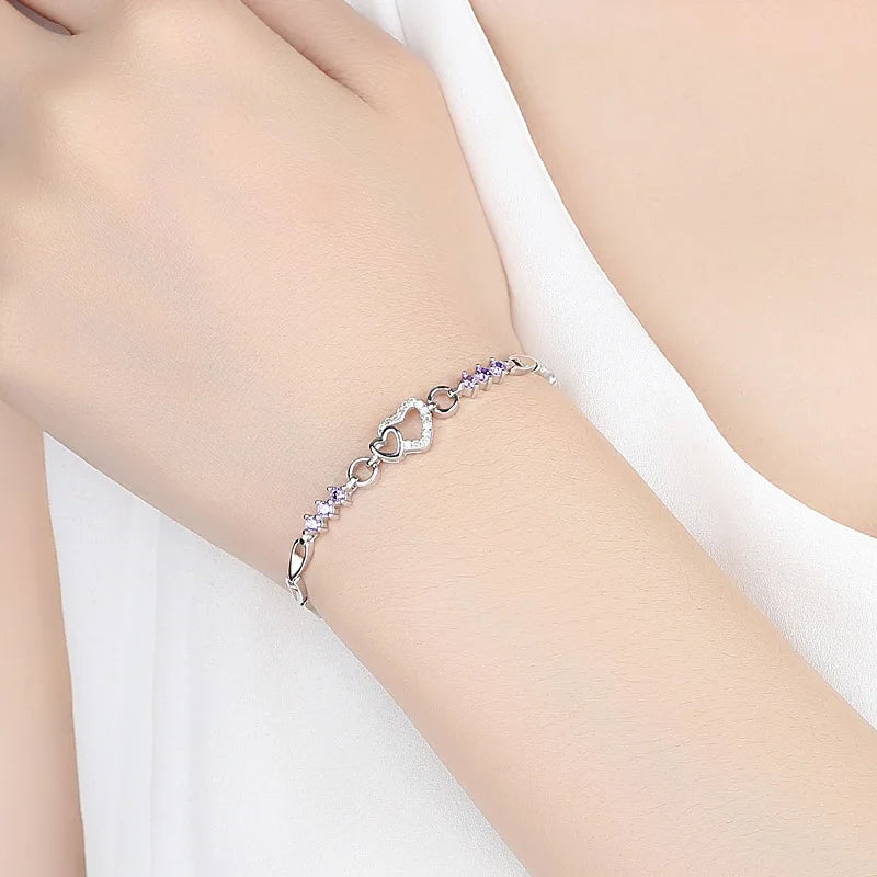 Pulsera elegante con corazón de circonio blanco