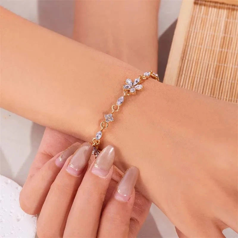 Pulsera Elegante con Flores blanco