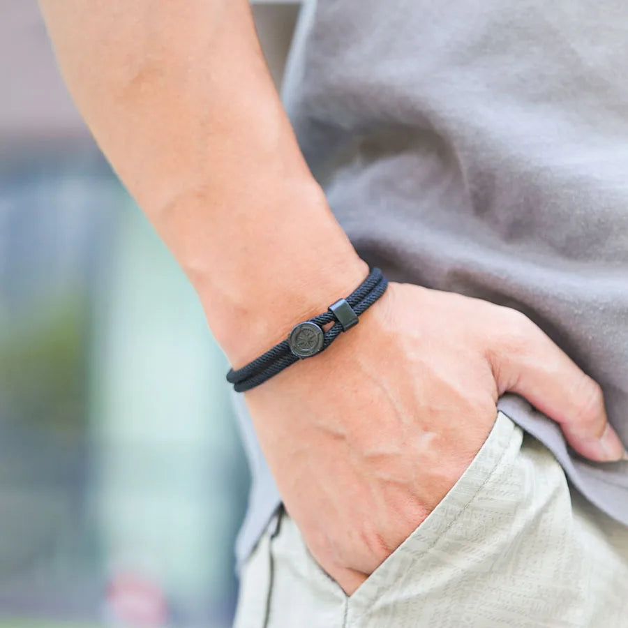 Pulsera de cuerda con brújula negra rosa de los vientos negro