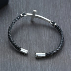 Pulsera de cuero con cruz cristiana