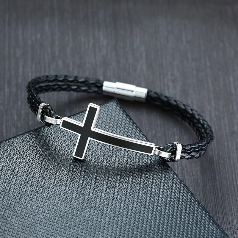 Pulsera de cuero con cruz cristiana