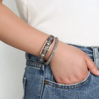 Pulsera de cuero con concha y estrella de mar gris