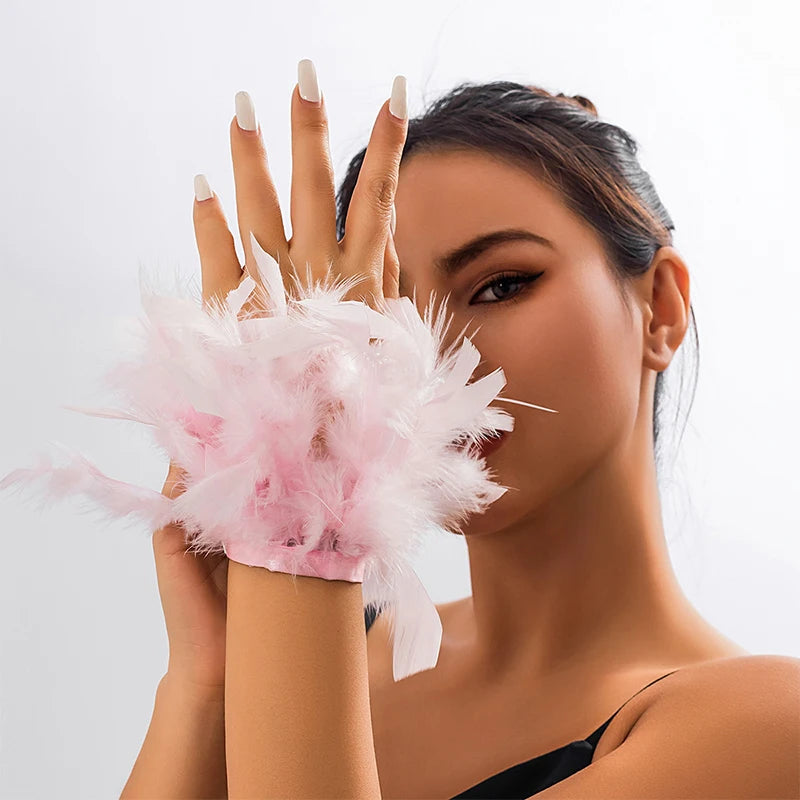 Pulsera con pluma rosa vaporosa rosa