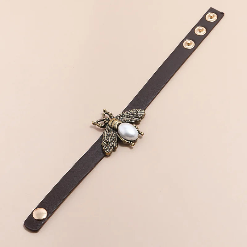 Pulsera de mujer abeja