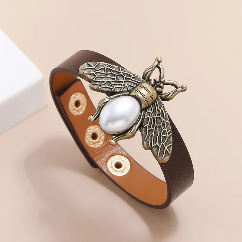 Pulsera de mujer abeja
