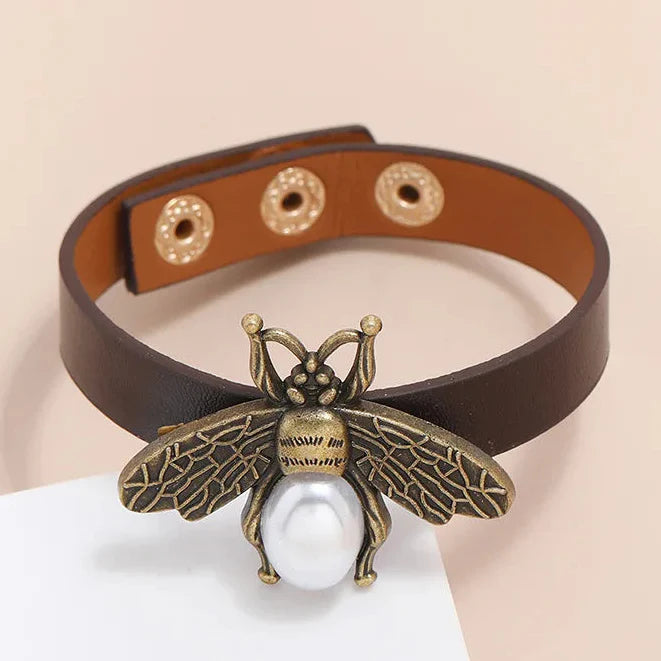 Pulsera de mujer abeja