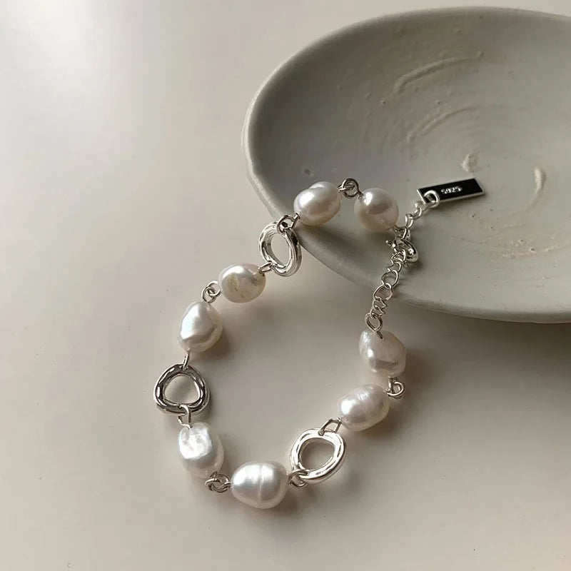 Pulsera de Estilo Gourmette con Perlas Blancas