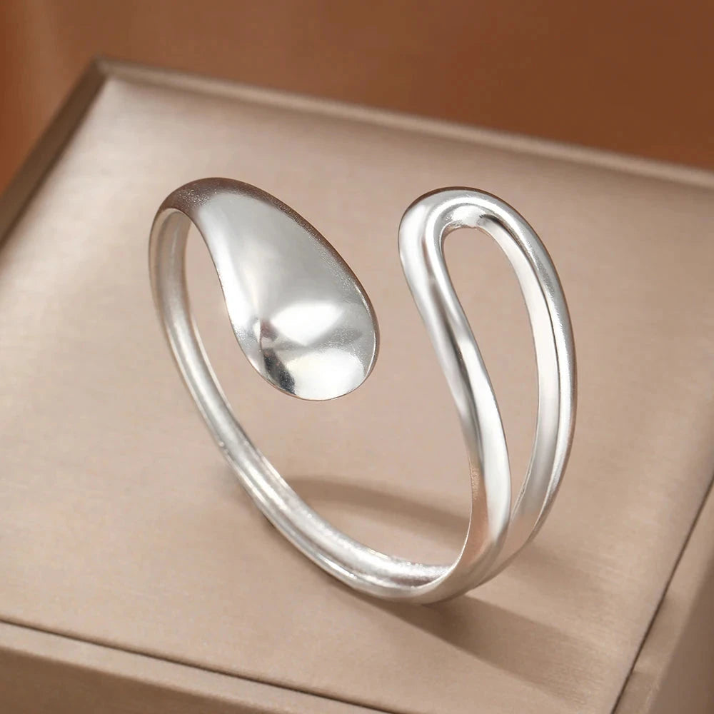 Elegante Pulsera Gourmette con Gota de Agua plata