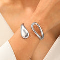 Elegante Pulsera Gourmette con Gota de Agua plata