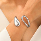 Elegante Pulsera Gourmette con Gota de Agua plata