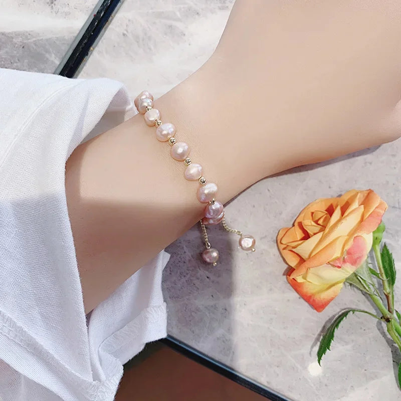 Pulsera de identificación con perlas rosas