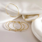 Pulsera minimalista con inicial