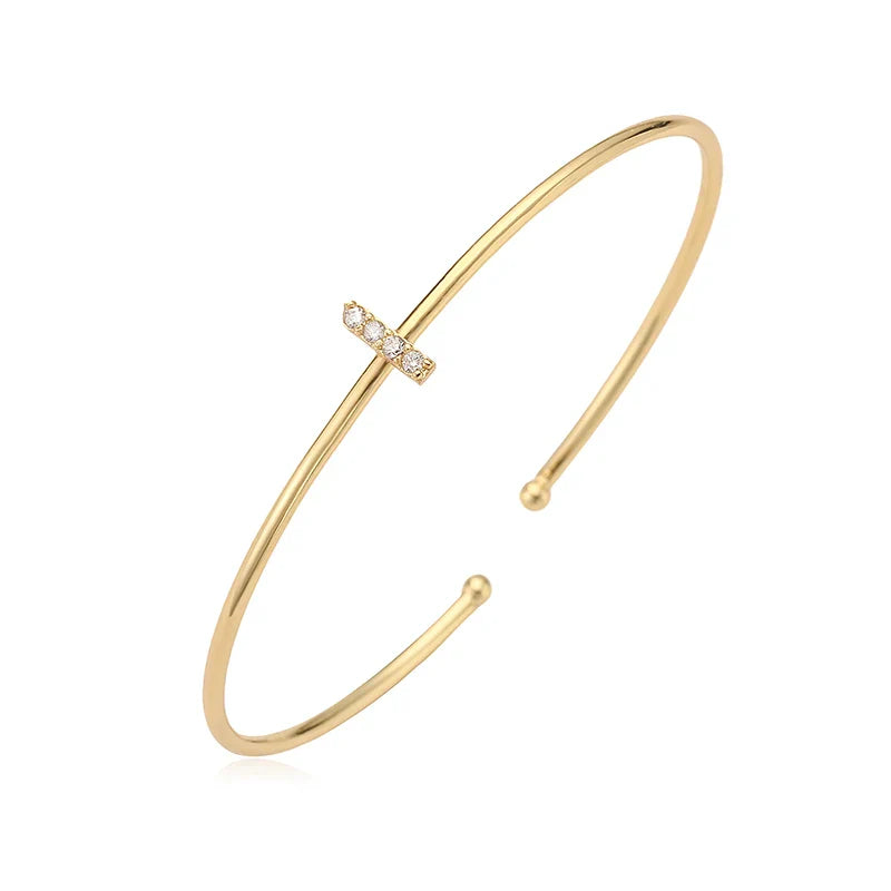 Pulsera minimalista con inicial i