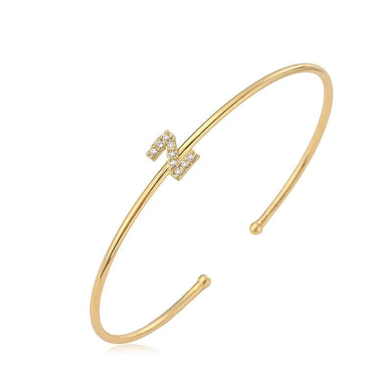 Pulsera minimalista con inicial z