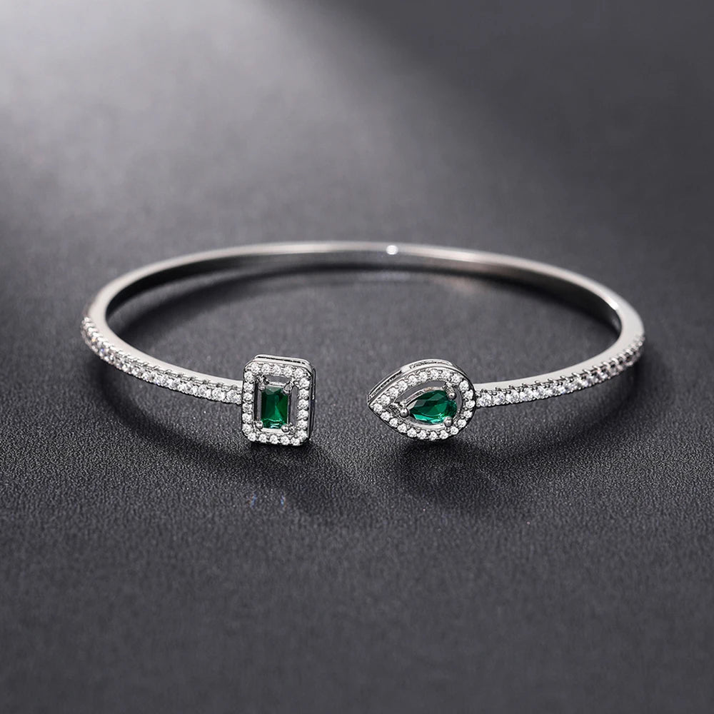 Brățară deschisă pavată cu strasuri și piatră de cristal în formă de picătură de apă argintie și verde