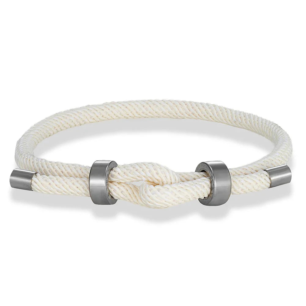 Pulsera moderna de cuerda trenzada con nudo blanco
