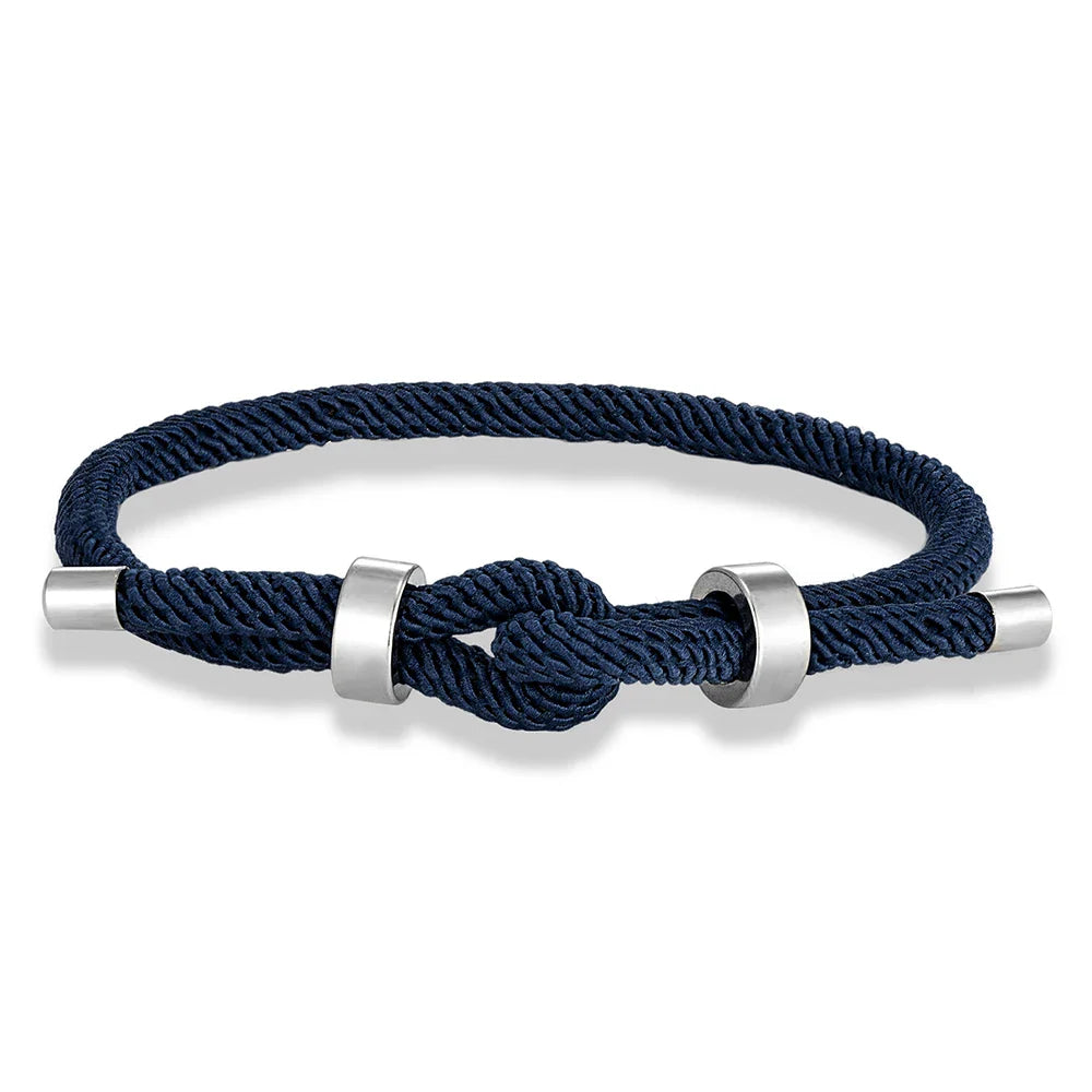 Pulsera moderna de cuerda trenzada con nudo azul marino