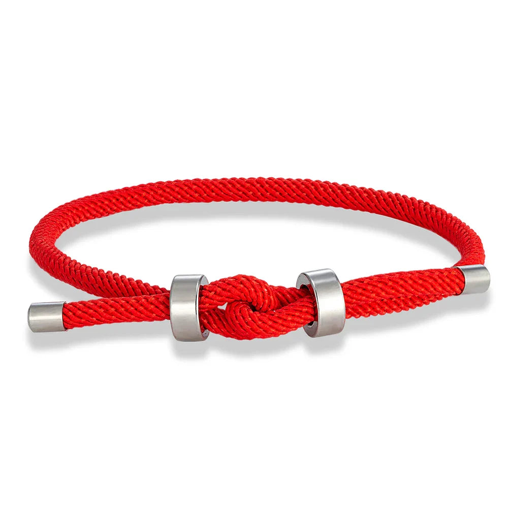 Pulsera moderna de cuerda trenzada con nudo rojo