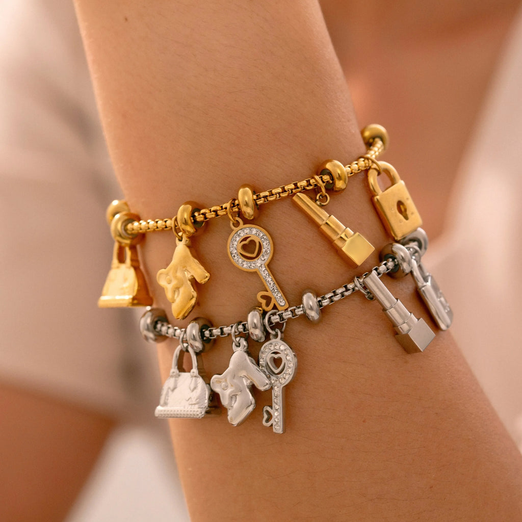 Pulsera de mujer con llaves y candados de plata