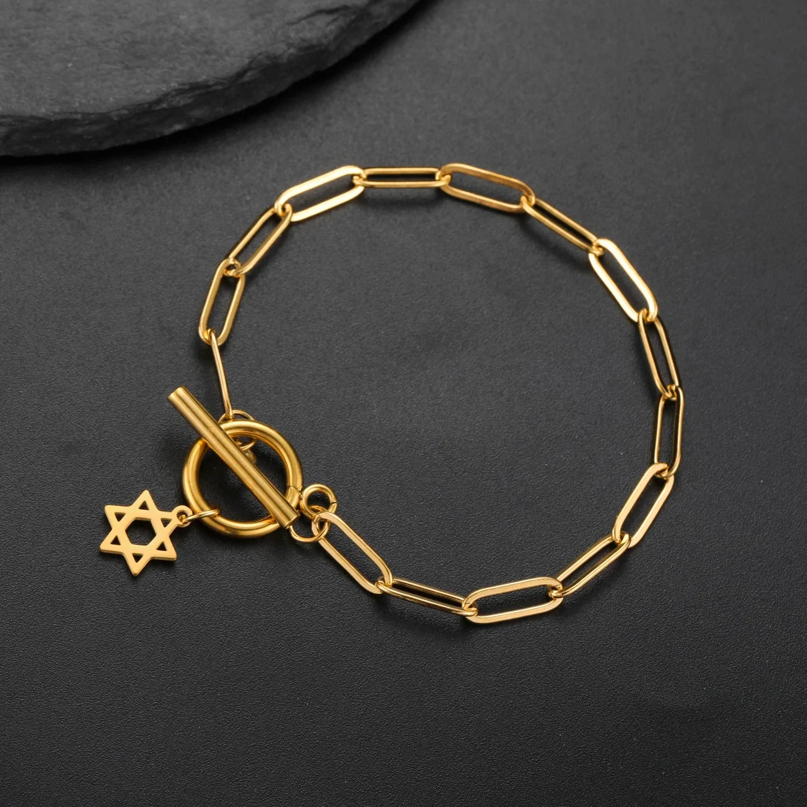 Pulsera para mujer con colgante de la <span data-glossary-id="étoile de David">estrella de David</span> símbolo judío oro