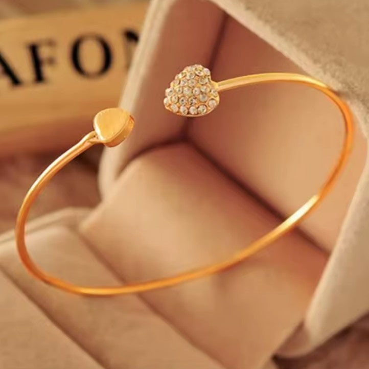 Pulsera Retro con Corazón y Cristal 