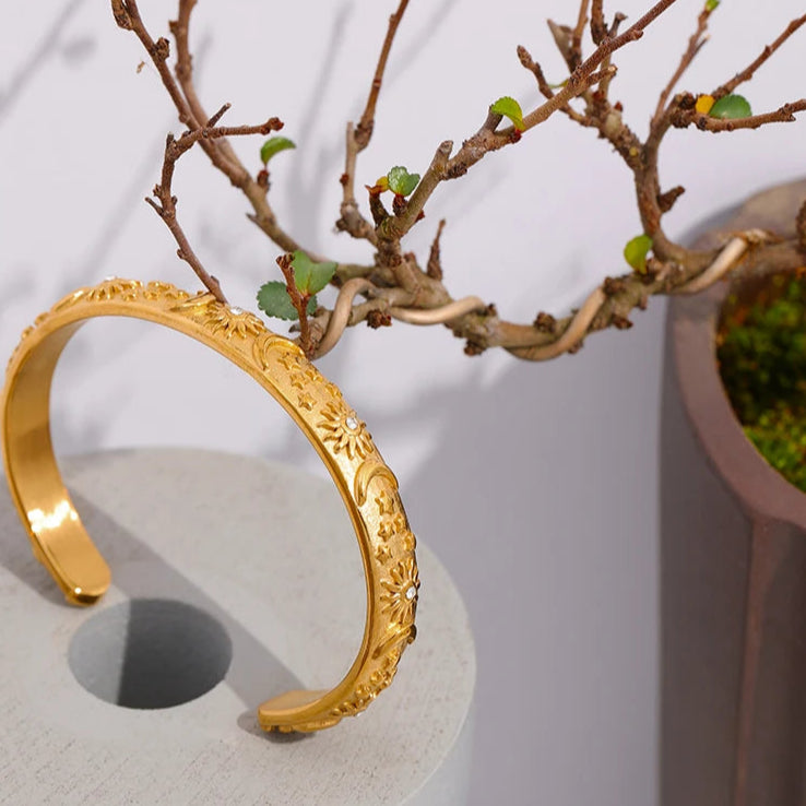 Pulsera Retro Lunas y Soles con Circonio