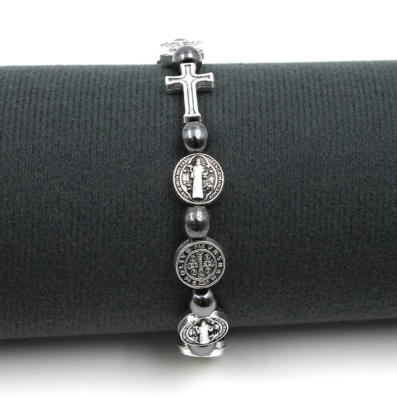 Pulsera con medallas de San Benito y Cruz de plata con medalla grande
