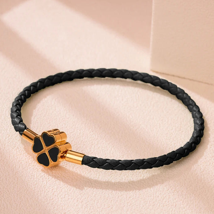 Pulsera Trenzada de Cuero con Trébol de 4 Hojas negro