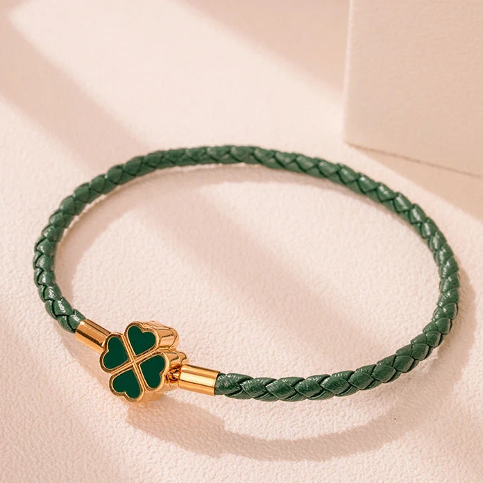 Pulsera Trenzada de Cuero con Trébol de 4 Hojas verde oscuro