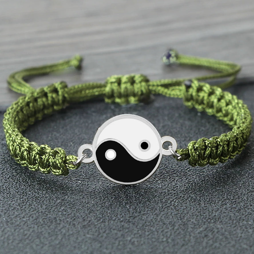 Pulsera Trenzada Yin Yang verde y plata