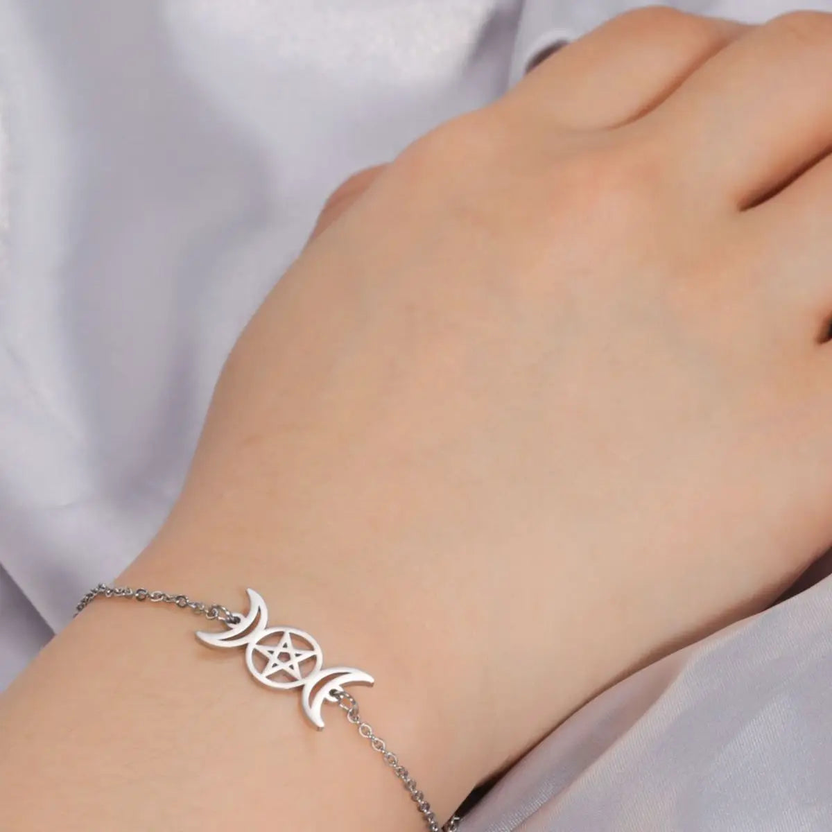 Pulsera Triple Luna Hechicería Pulsera Wicca plata