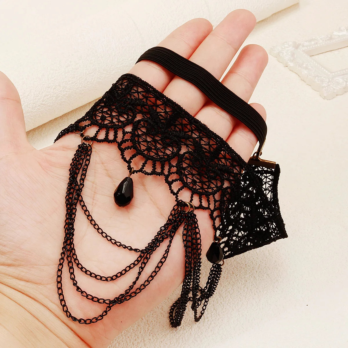 Cadena de muslo de encaje negro - joya de pierna para mujer