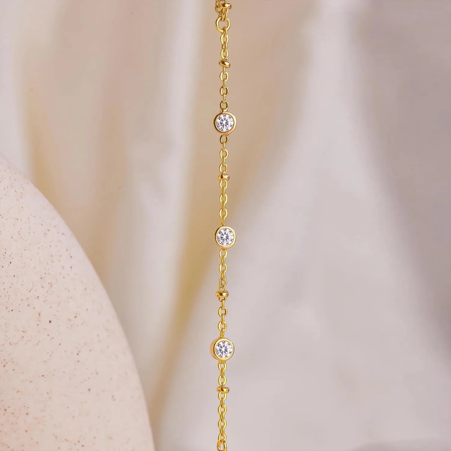 Cadena para mano y dedo con circonitas - pulsera de mano para mujer oro