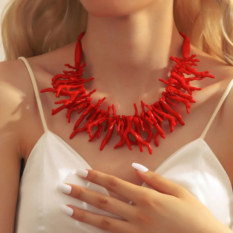 Collar con Gran Colgante de Coral