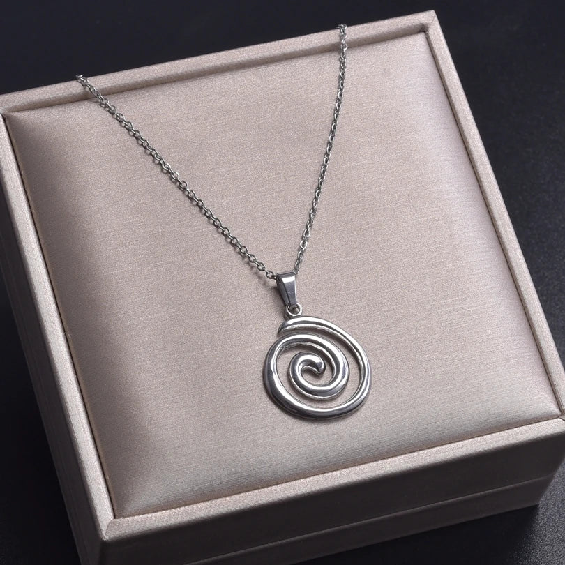 Collar con gran colgante espiral calada plata