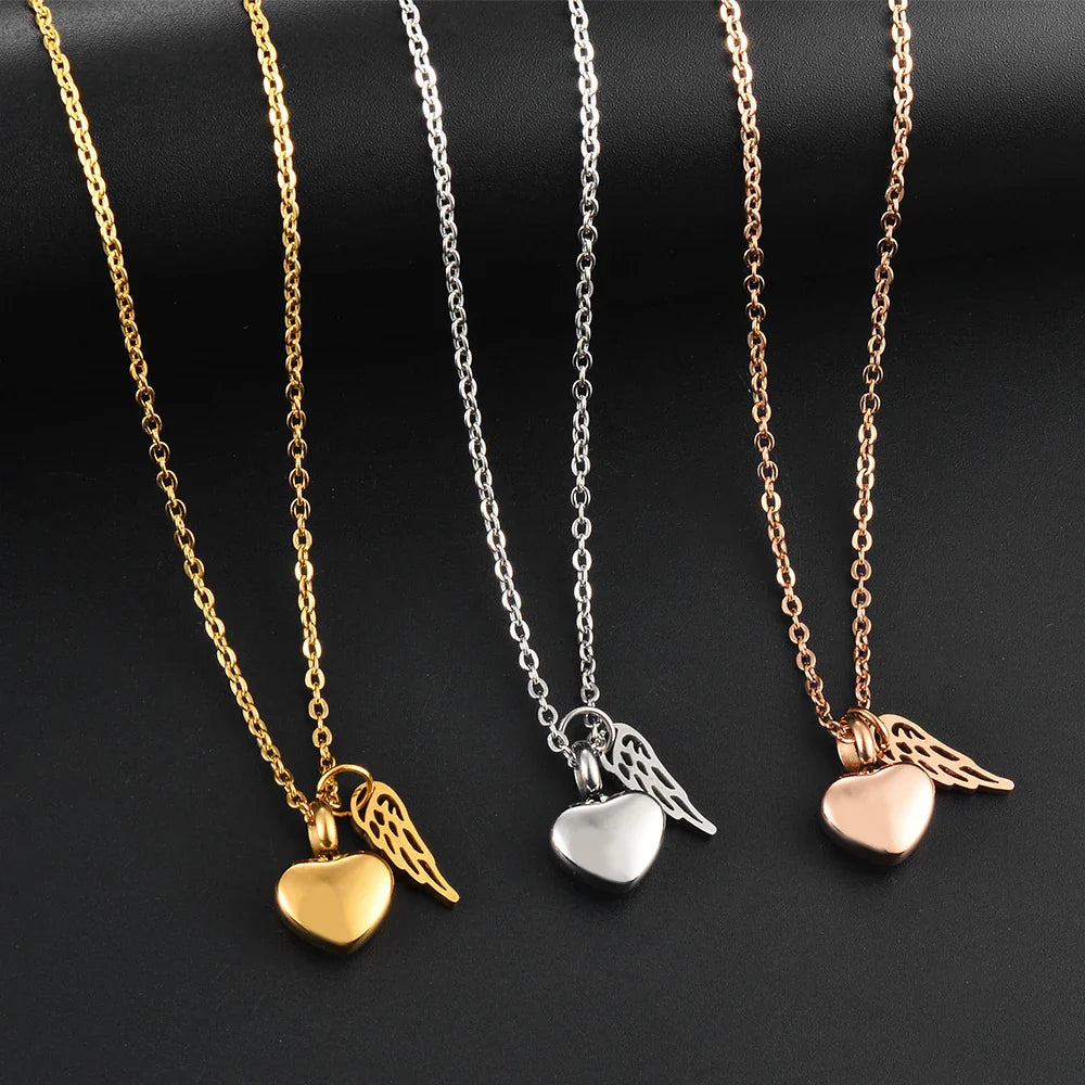 Collar para urna con colgante de alas de ángel y corazón dorado