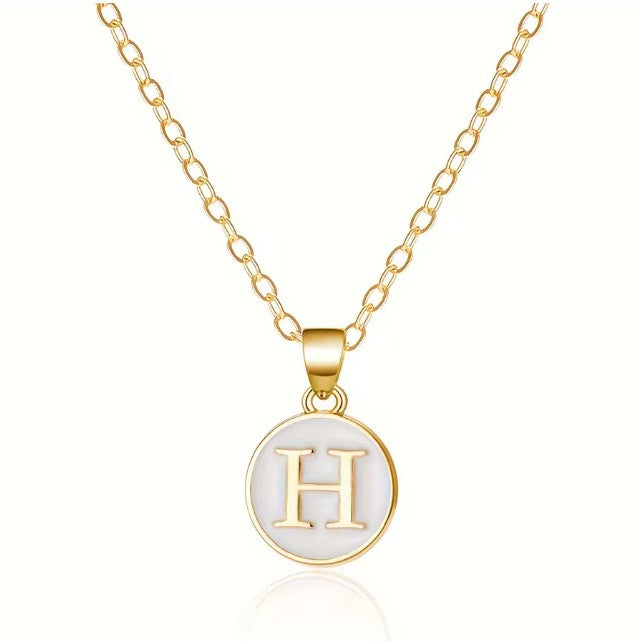 Collar con colgante blanco inicial - letra 