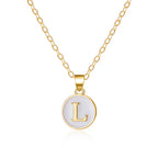 Collar con colgante blanco inicial l
