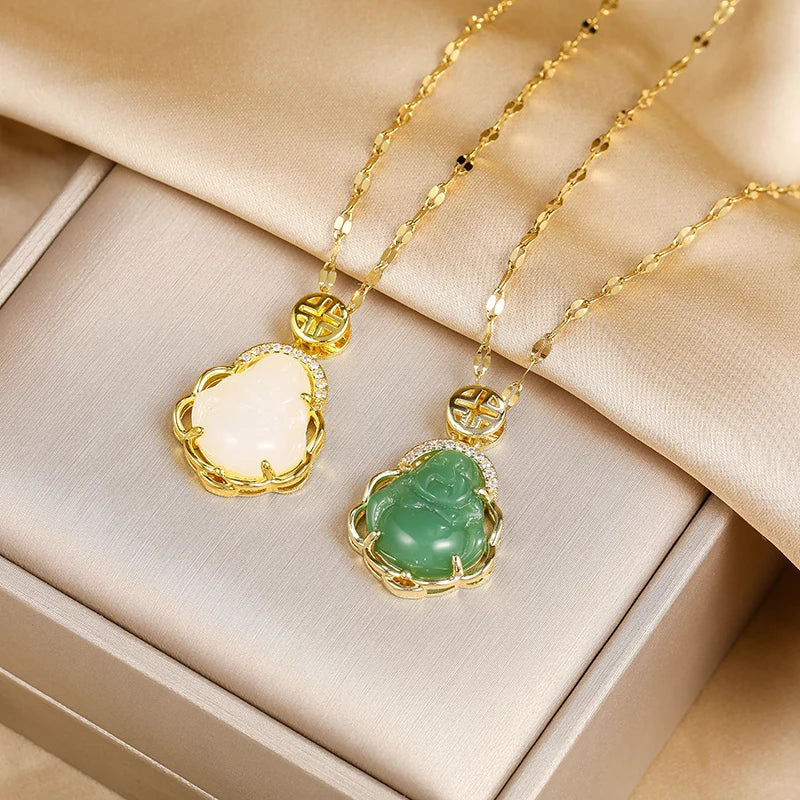 Collar con colgante de Buda verde