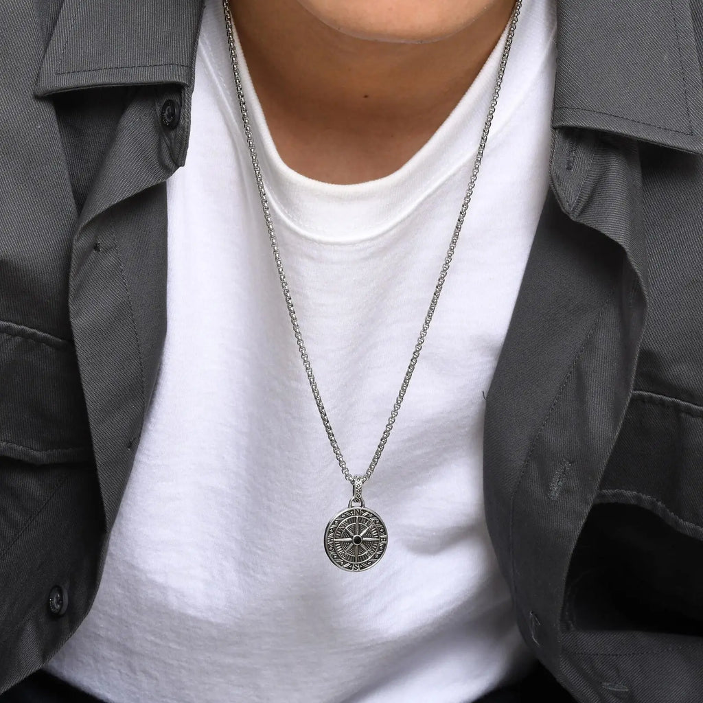 Collar con Colgante Brújula Náutica Rosa de los Vientos