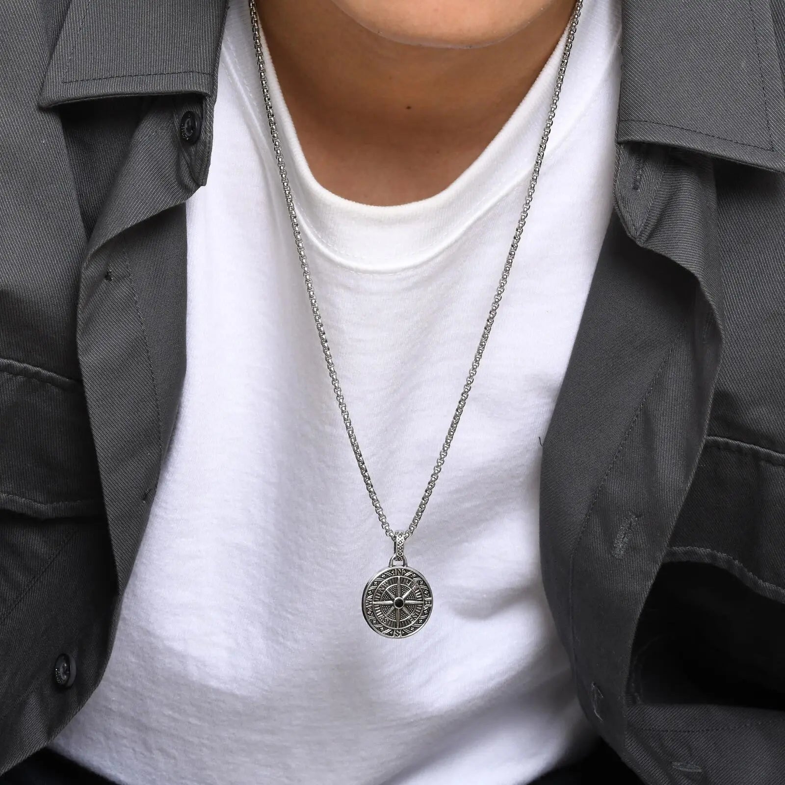 Collar con Colgante Brújula Náutica Rosa de los Vientos
