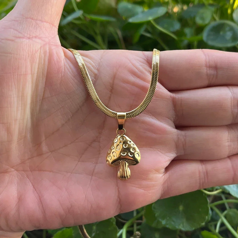 Collar con Colgante de Champiñón oro