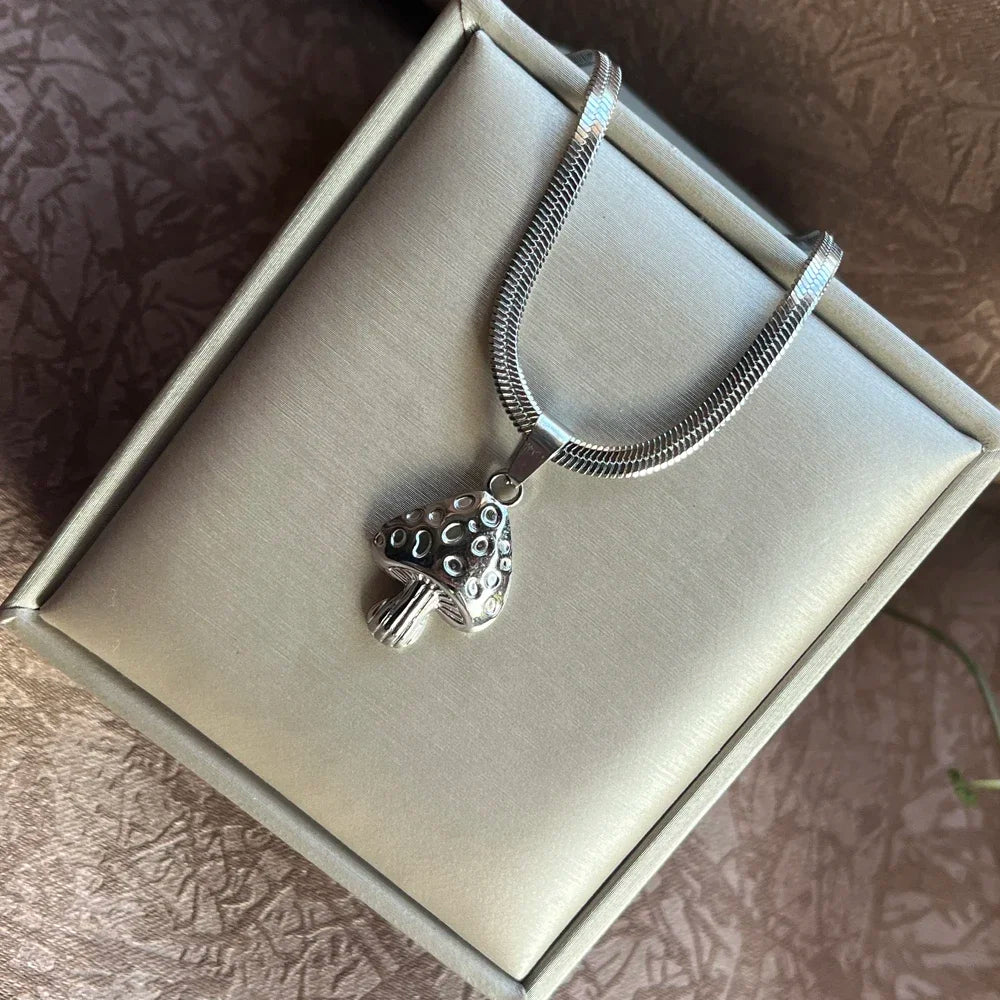 Collar con Colgante de Champiñón plata