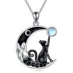Collar con colgante de gato adorable a la luz de la luna