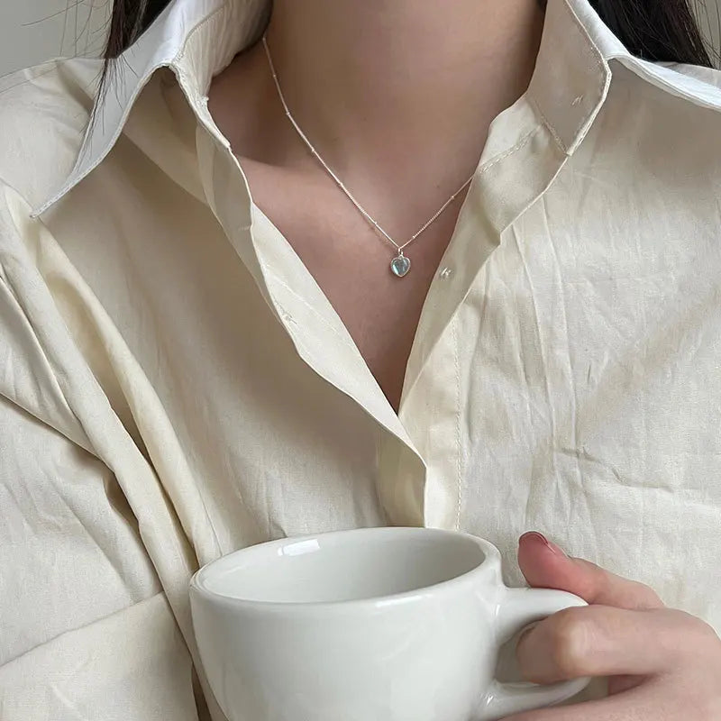 Collar con Colgante Corazón Fertilidad Piedra de Luna cadena con perlas