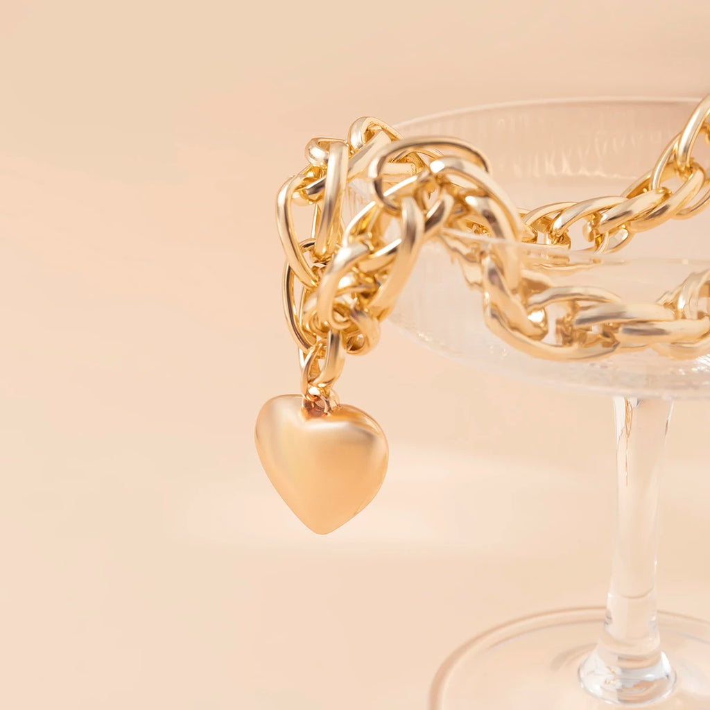 Collar con colgante de corazón urbano chic de oro