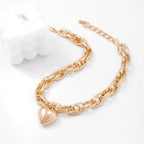 Collar con colgante de corazón urbano chic de oro